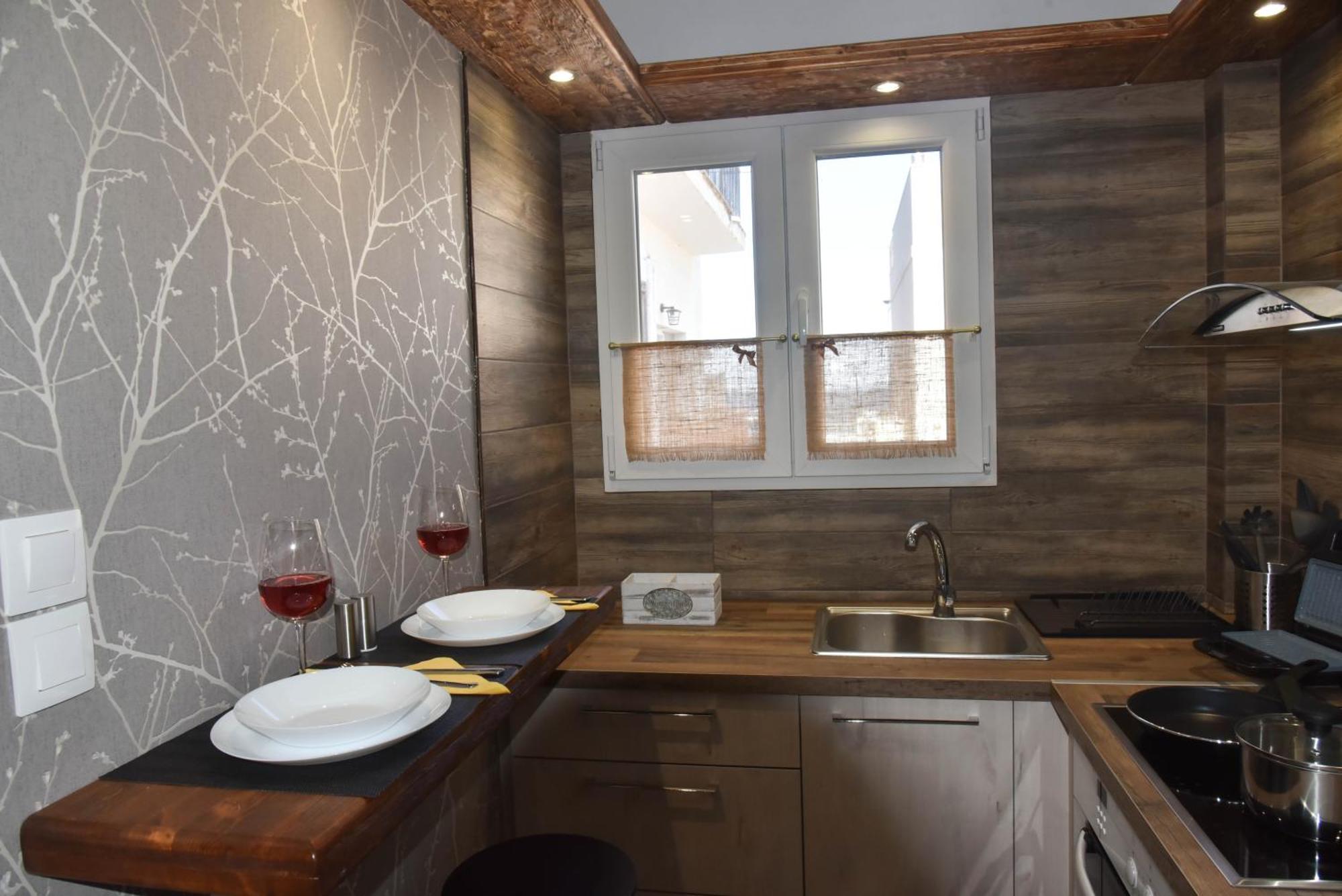 F K Apartments Артемида Екстериор снимка